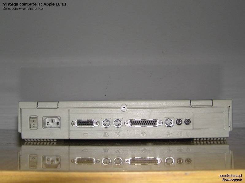 Apple LC III - 05.jpg